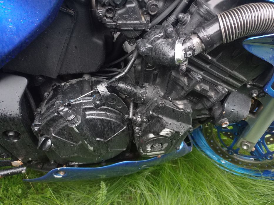 Honda hornet 600 pc34 silnik rama z dokumentami zbiornik pompa osłona