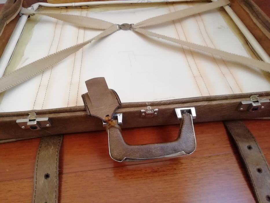 Mala antiga bom estado