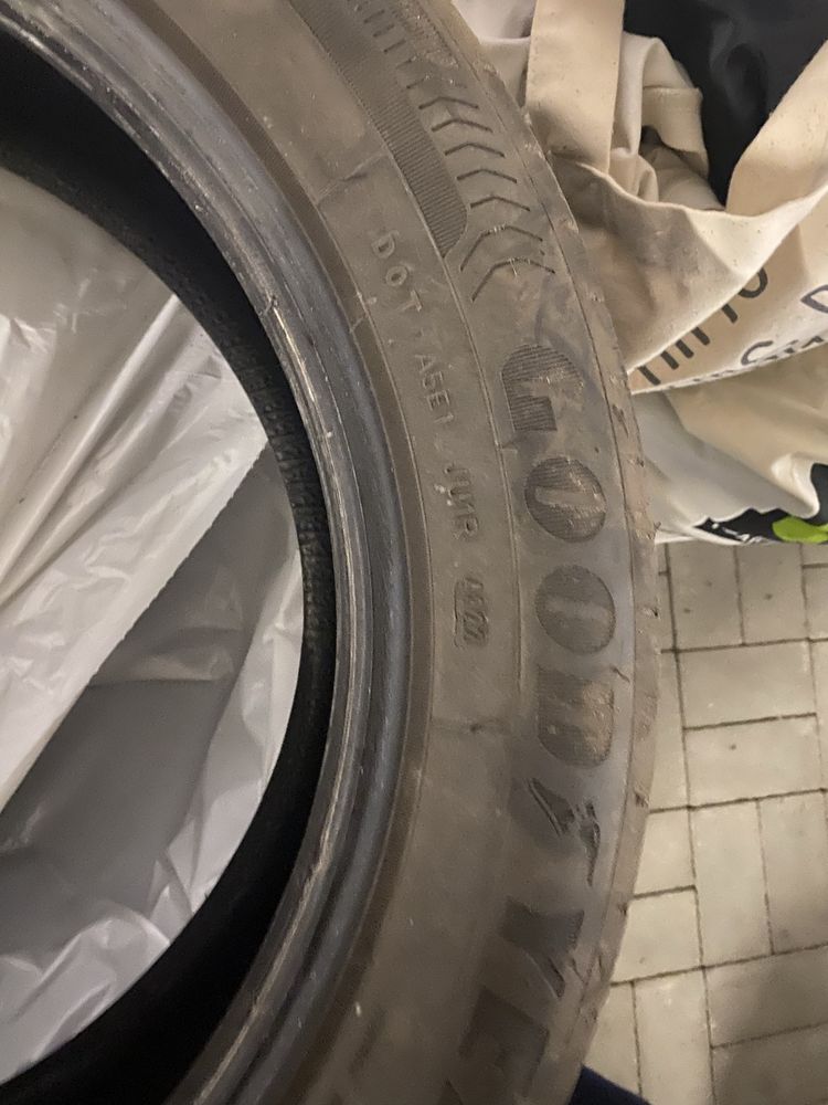 Opony letnie Goodyear Efficient Grip 205/55 R17