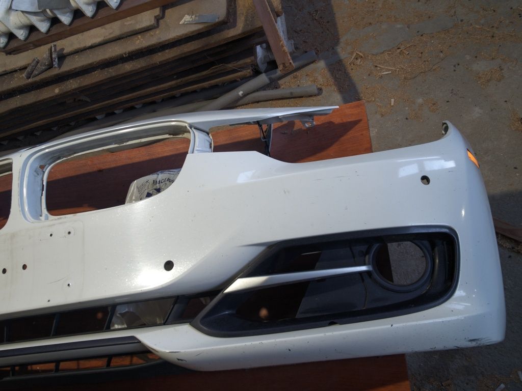 Бампер BMW F30 LCI білий база оригінал