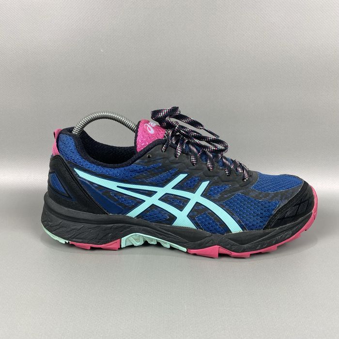 Кроссовки для залу Asics Gel Fujitrabuco 5 для  бега