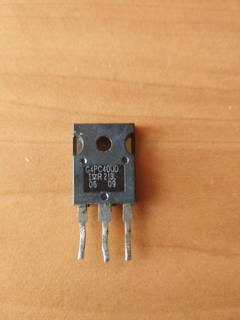 IGBT транзистор G4PC40UD