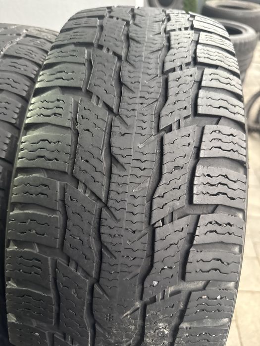 Шини резина 215/65/16с r16c Nokian пара зимні