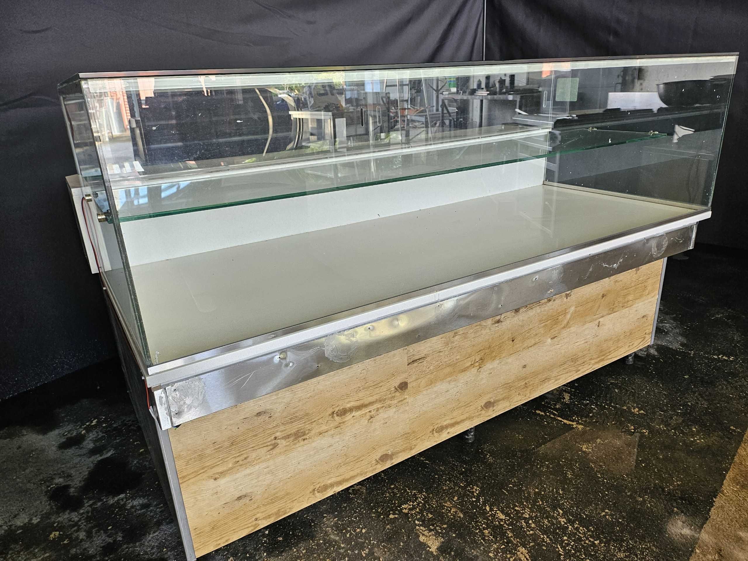 Vitrine neutra para pão e bolos