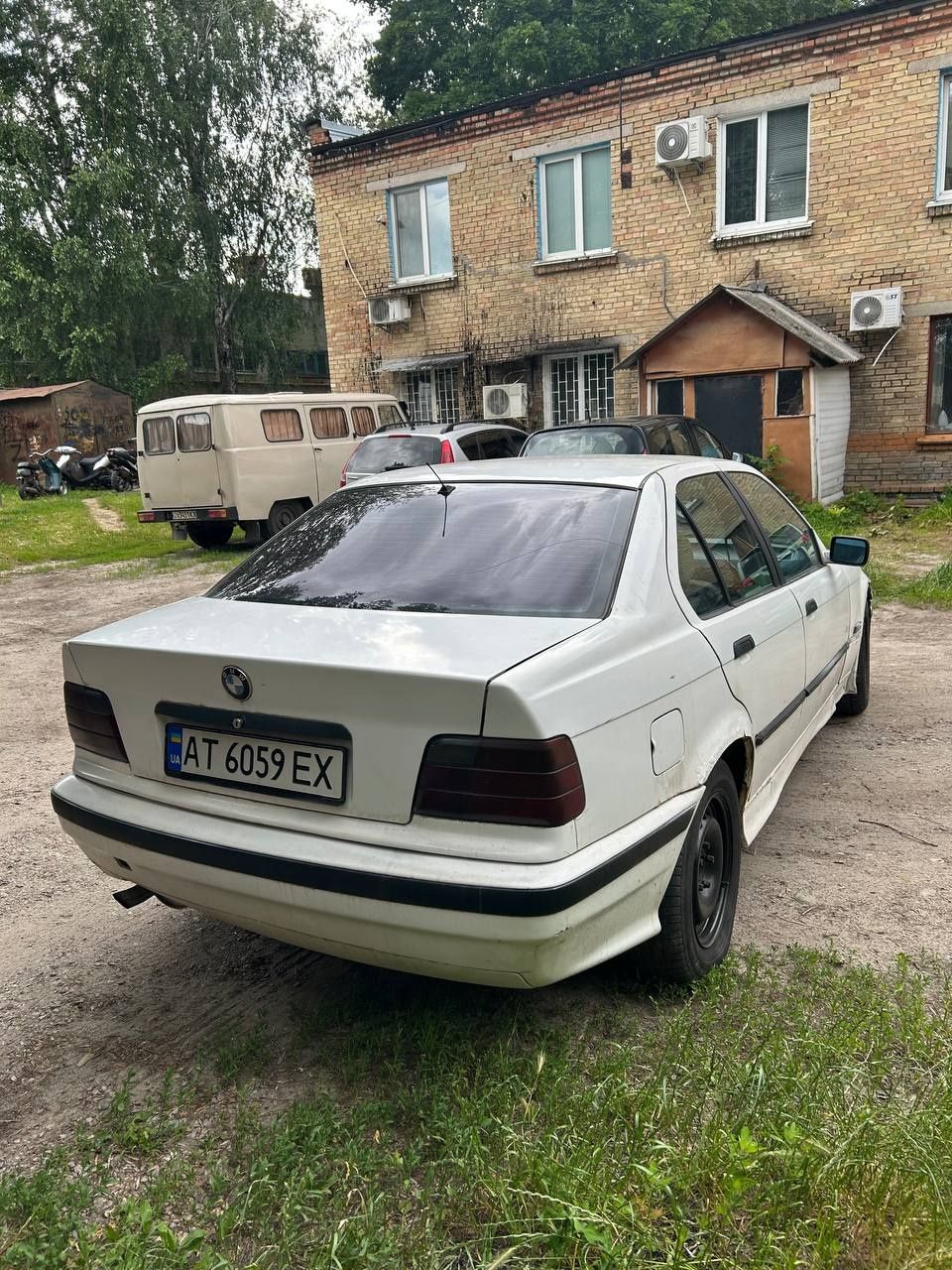 Продам бмв е36 1,8