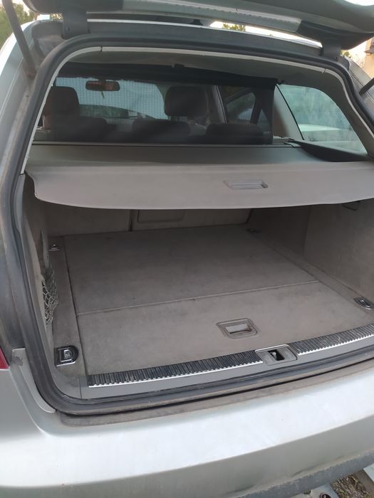 Audi a4 b7  2.0 tdi LY7W roleta zderzak grill drzwi skrzynia części