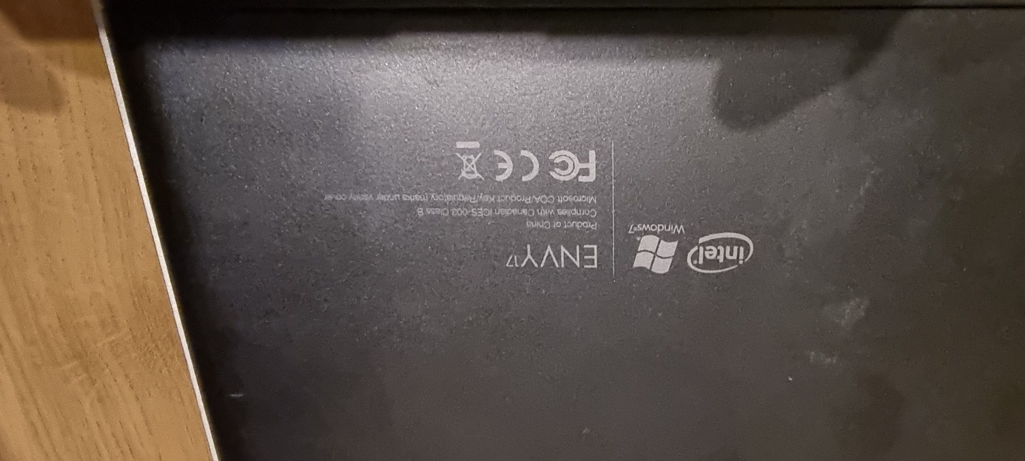 Laptop HP Envy 17 i7 8gb ram dysk 180 ssd Full HD 17