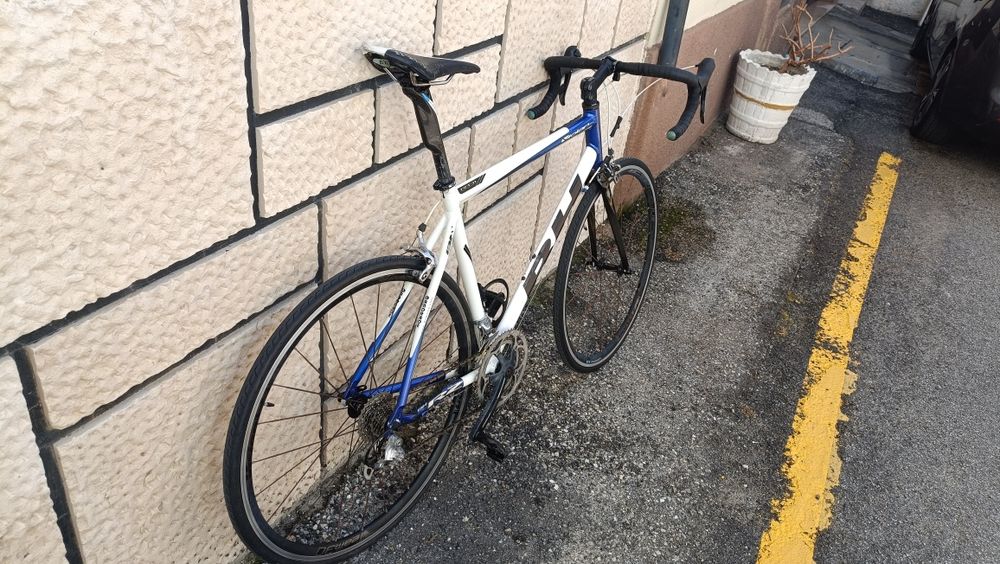 Bicicleta de estrada BH VOLAN