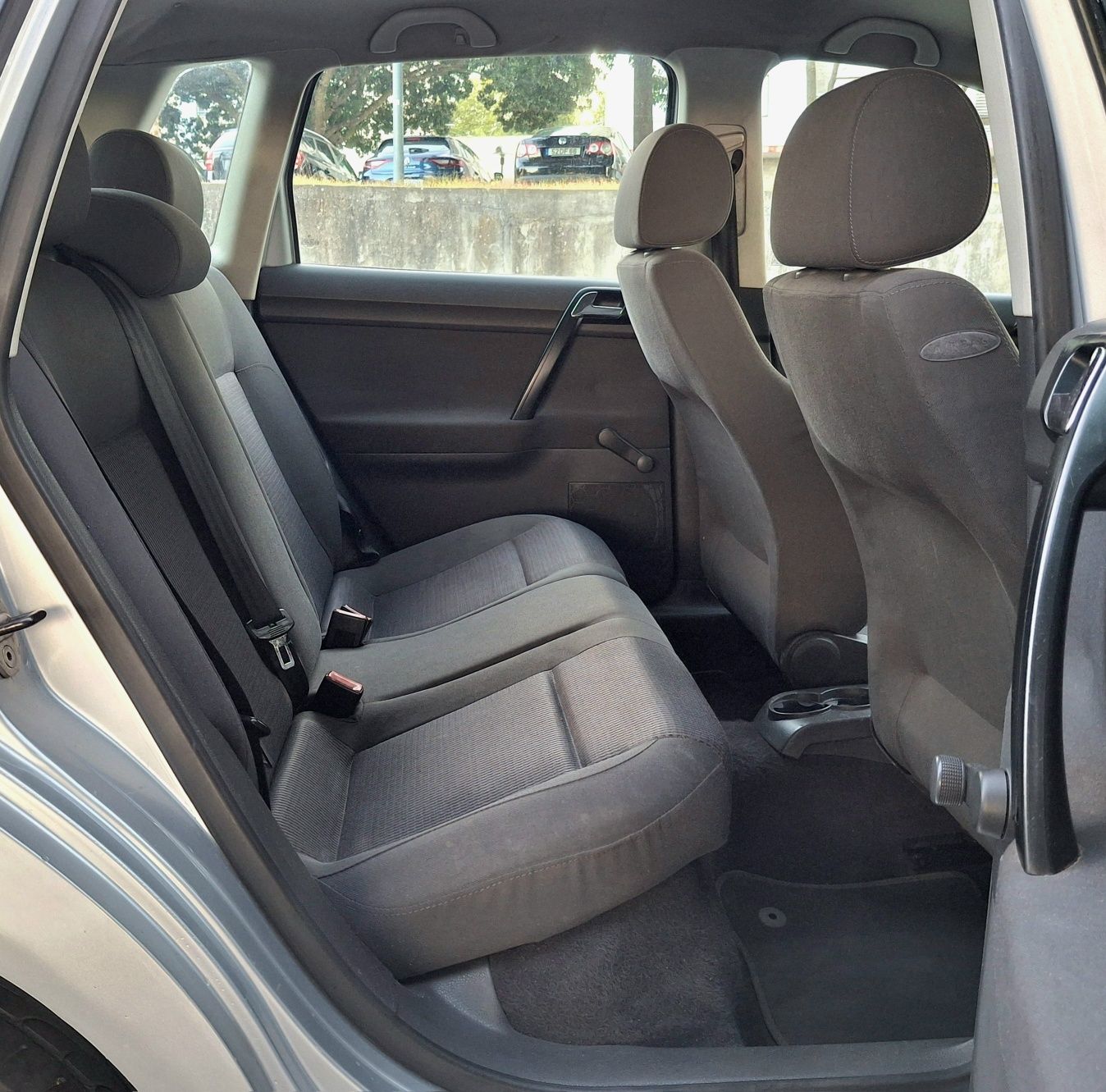 VW Polo 1.2i 12v C/AC Nacional 03