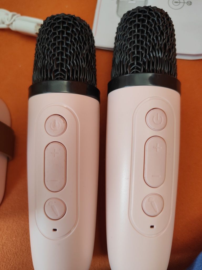 Mini głośnik Bluetooth z 2 mikrofonami