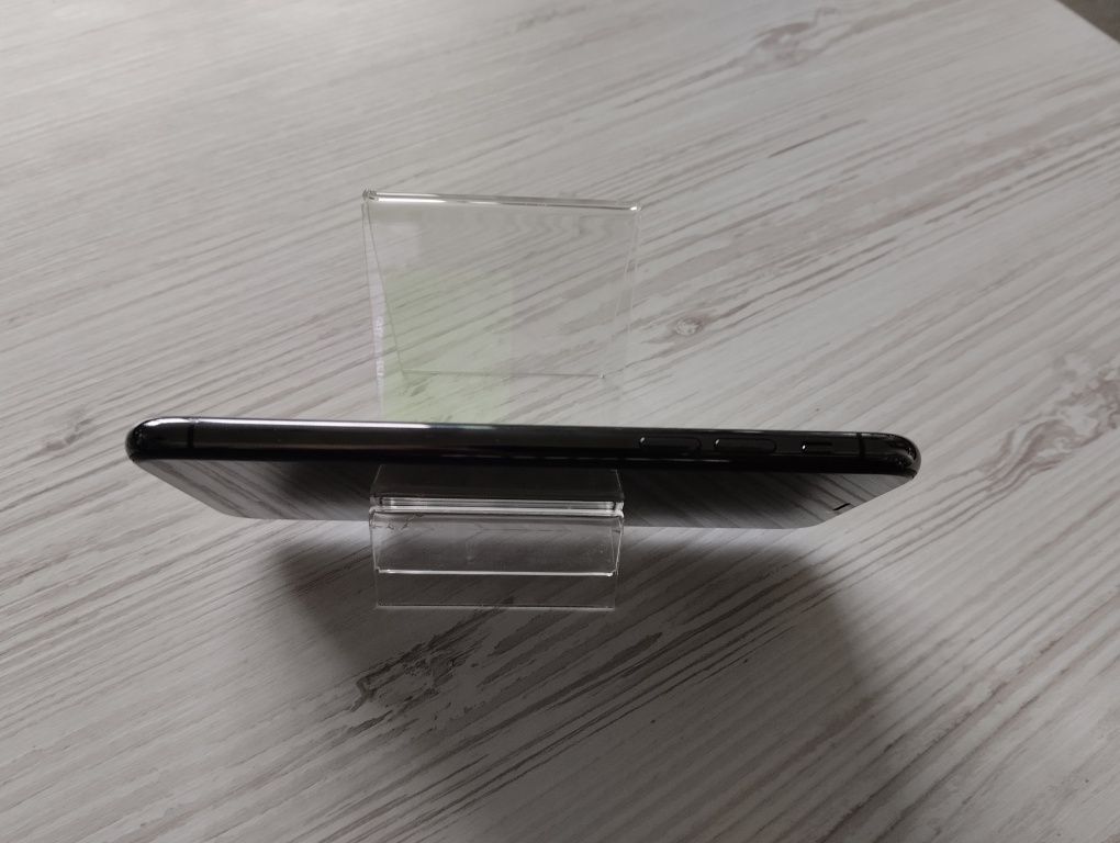 Смартфон iPhone X 256 GB