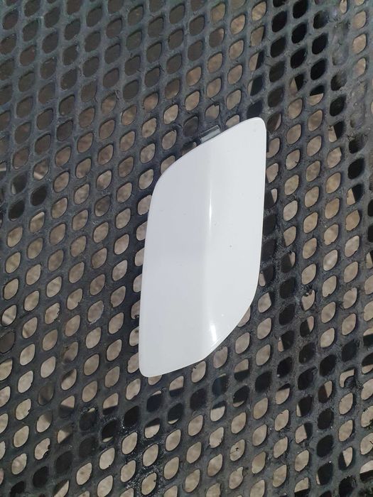 Zaślepka spryskiwacza zderzaka prawa Opel Astra H 3 III lakier z40r