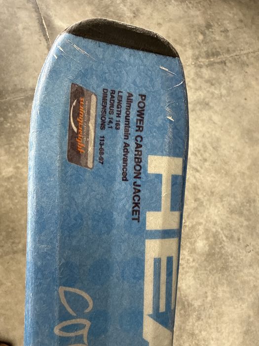 Skis e Botas para a neve