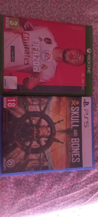 Vendo skull and bones PS5 e fifa 20 XBOX ONE
