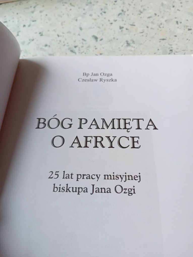 Ɓóg pamięta o Afryce. Bp J Ozga, Cz Ryszka.