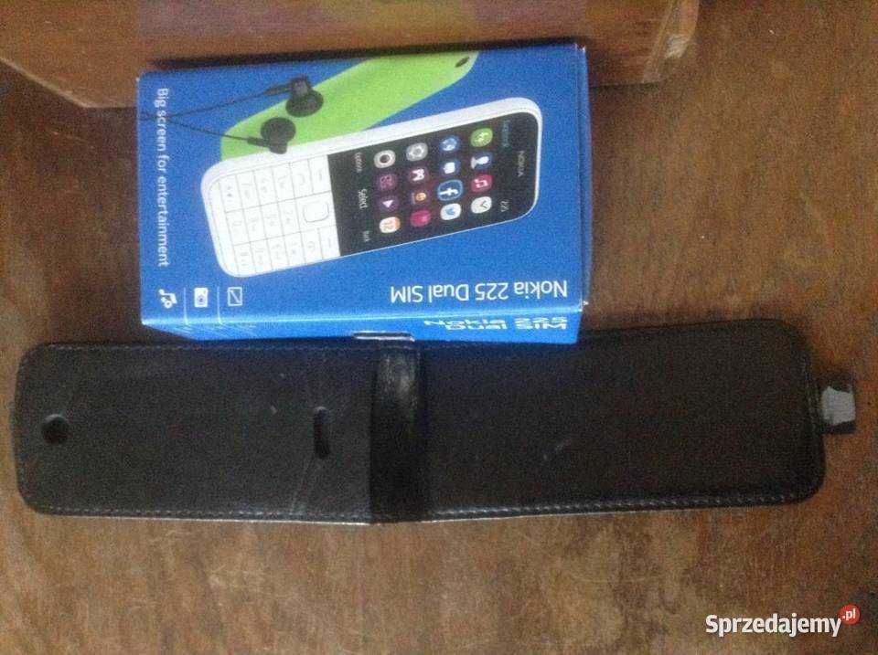 Telefon komórkowy klasyk NOKIA 225 DUAL w skórzanym etui.