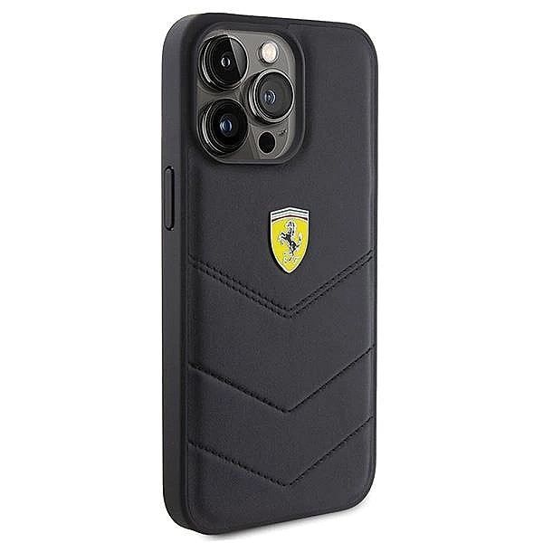 Etui Ferrari Quilted Metal Logo na iPhone 15 Pro Max - czarne