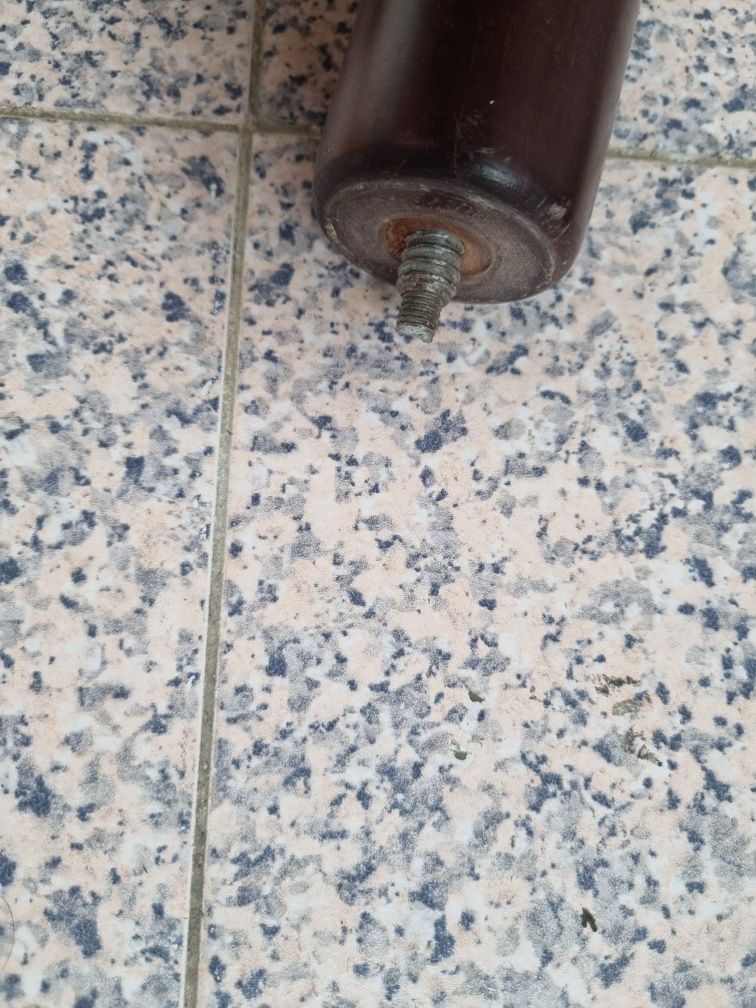Cabide em Madeira para restauro Altura 1.60cm