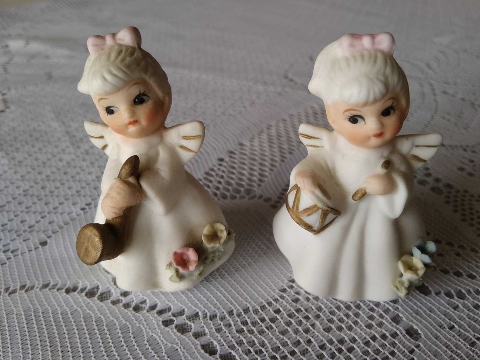 4 - Miniaturas  Meninas em Louça Antigas