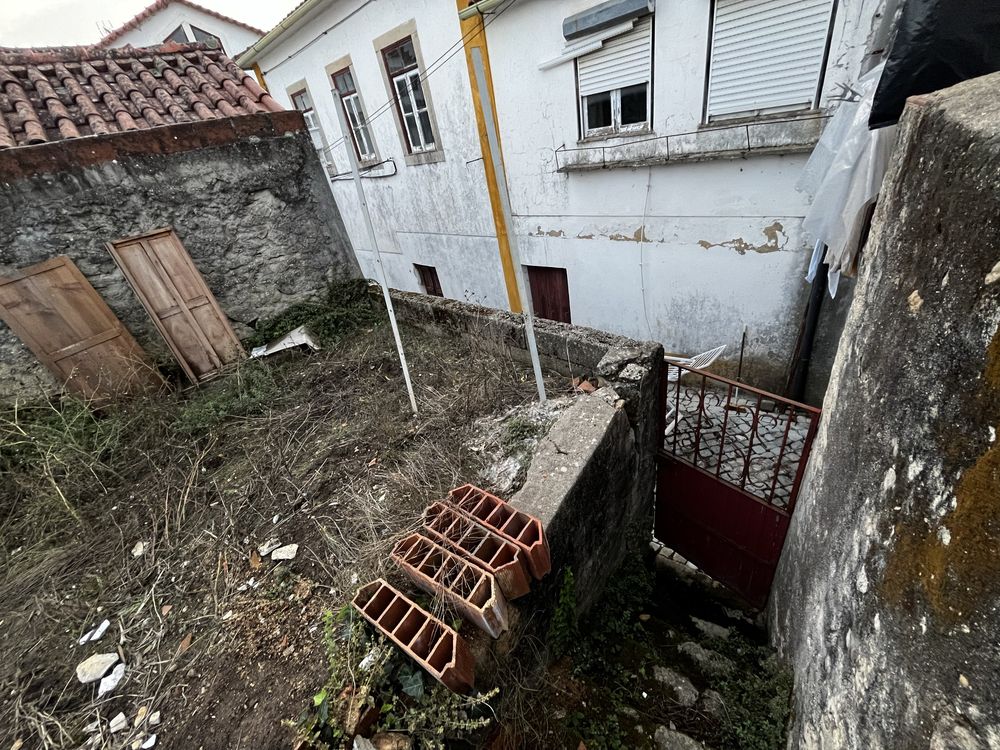 Lote de terreno no Centro Histórico de Figueiró dos Vinhos