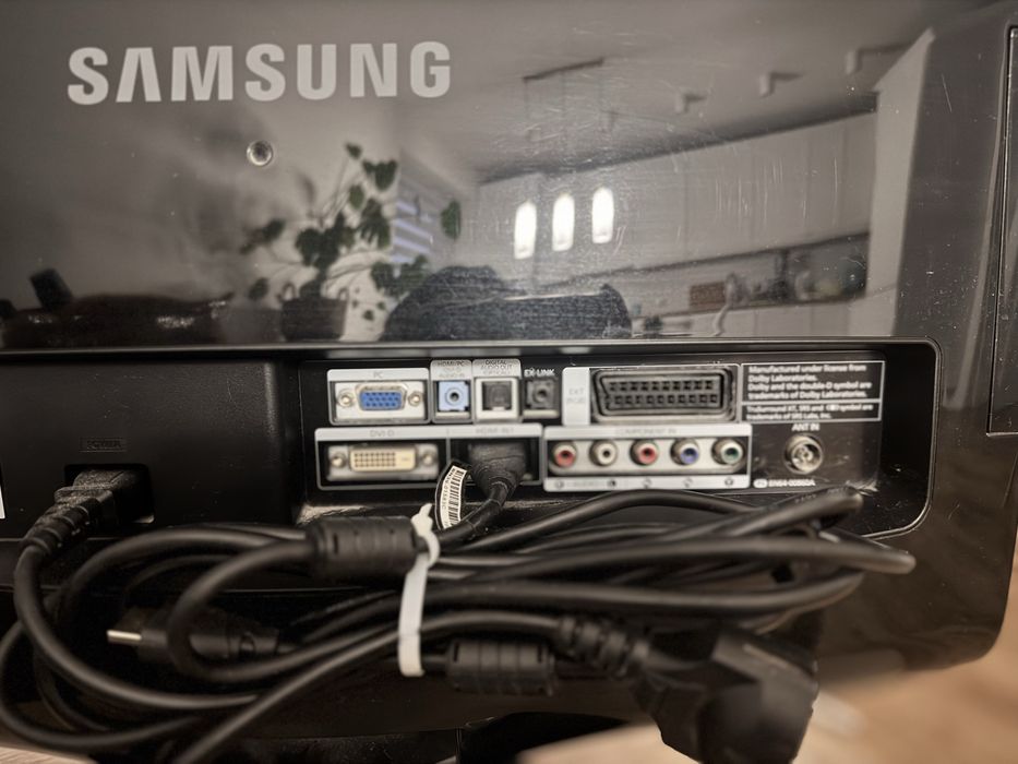 Sprzedam monitor samsung SyncMaster T220HD