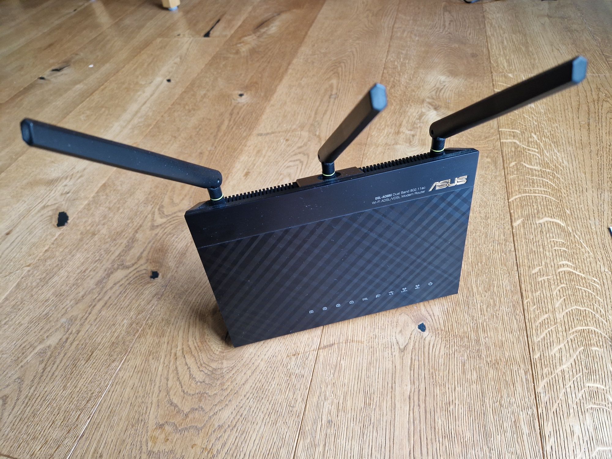 Modem Asus DSL-AC68U