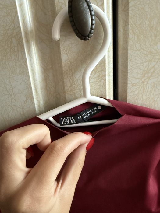 Боді Zara S декілька разів максимум одягала