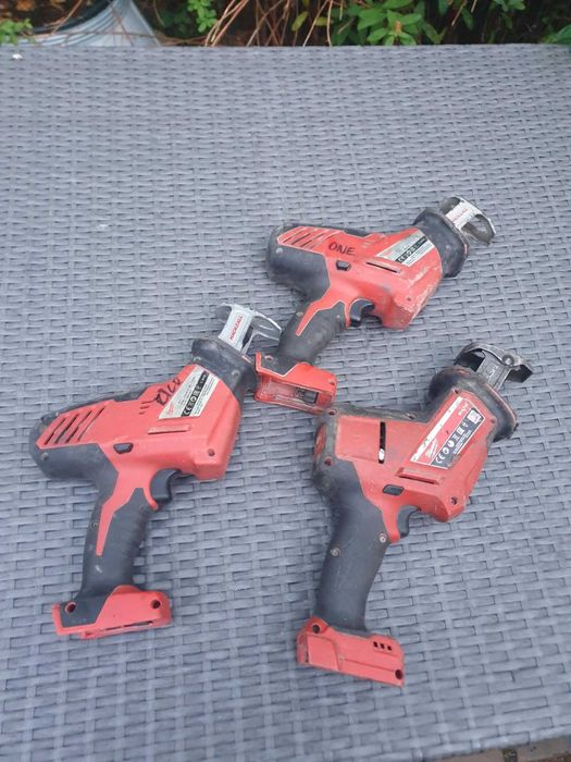 Pila Szablasta MILWAUKEE C18HZ 18 V M18FHZ uszkodzone 3 sztuki
