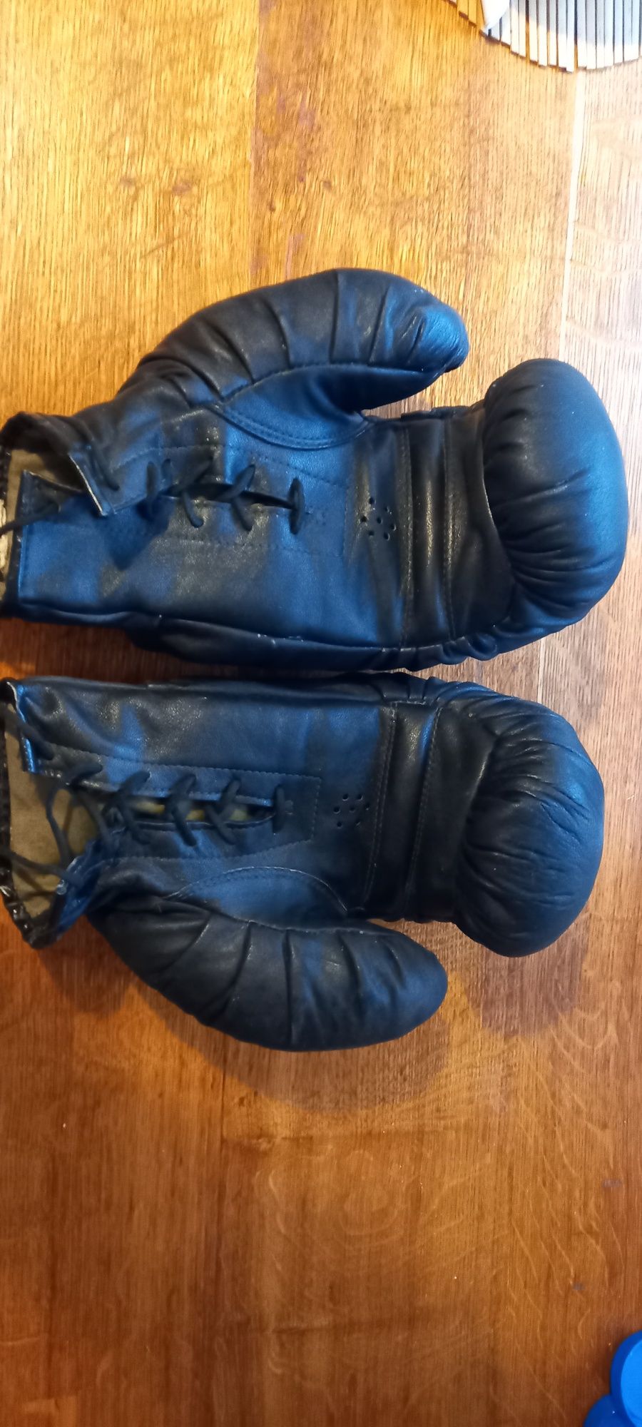 Продаются боксёрские перчатки СССР