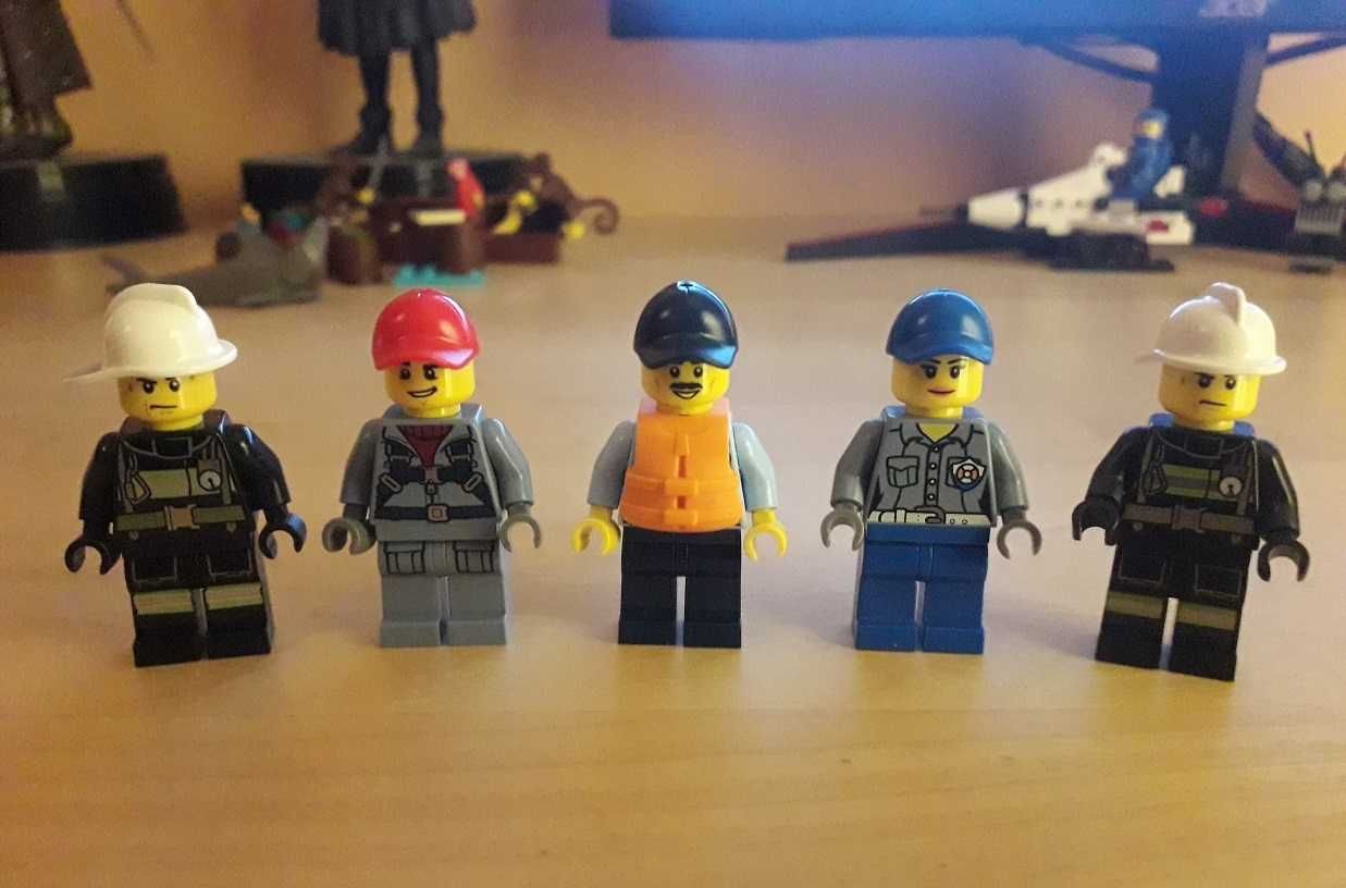 LEGO Figurki 5 szt. - Służby mundurowe -Policja Straż Badacz Strażnik