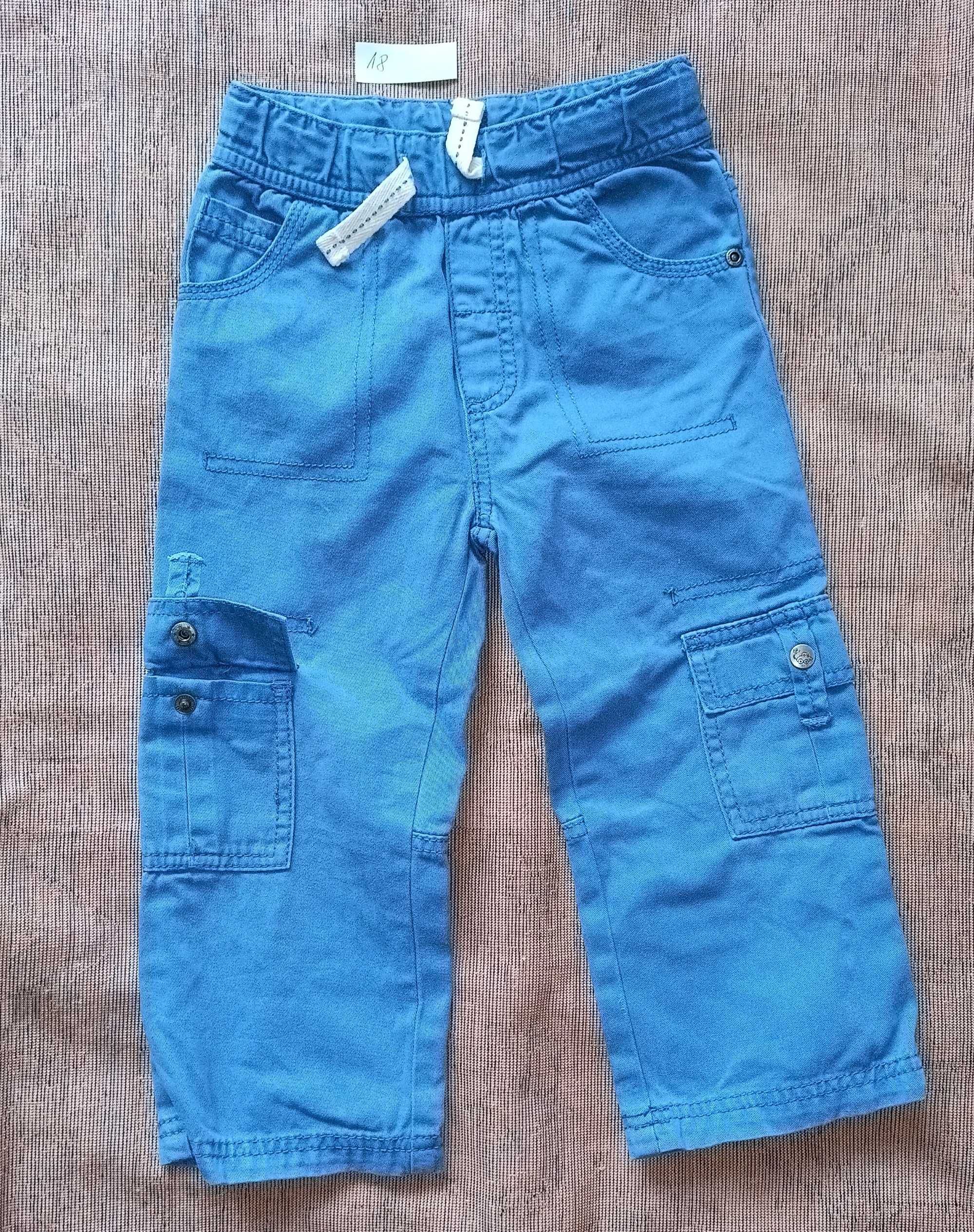 18/ cienkie jeansy bojówki chłopięce niebieskie roz 92