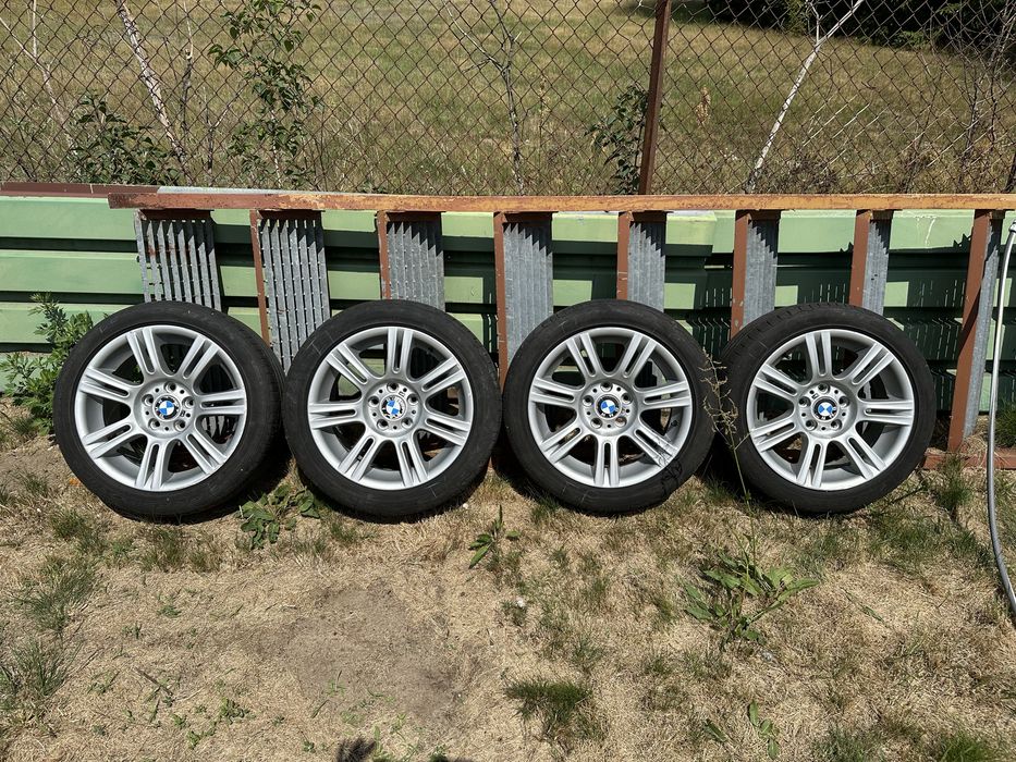 Koła z orginalnymi felgam BMW M pakiet 17’  5x120