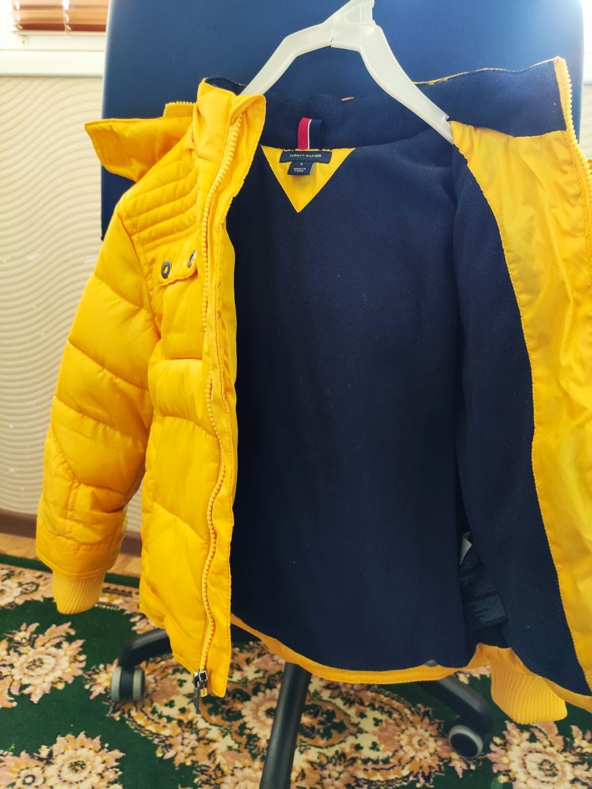 Куртка Tommy Hilfiger 5-6 лет демисезонная на синтепоне