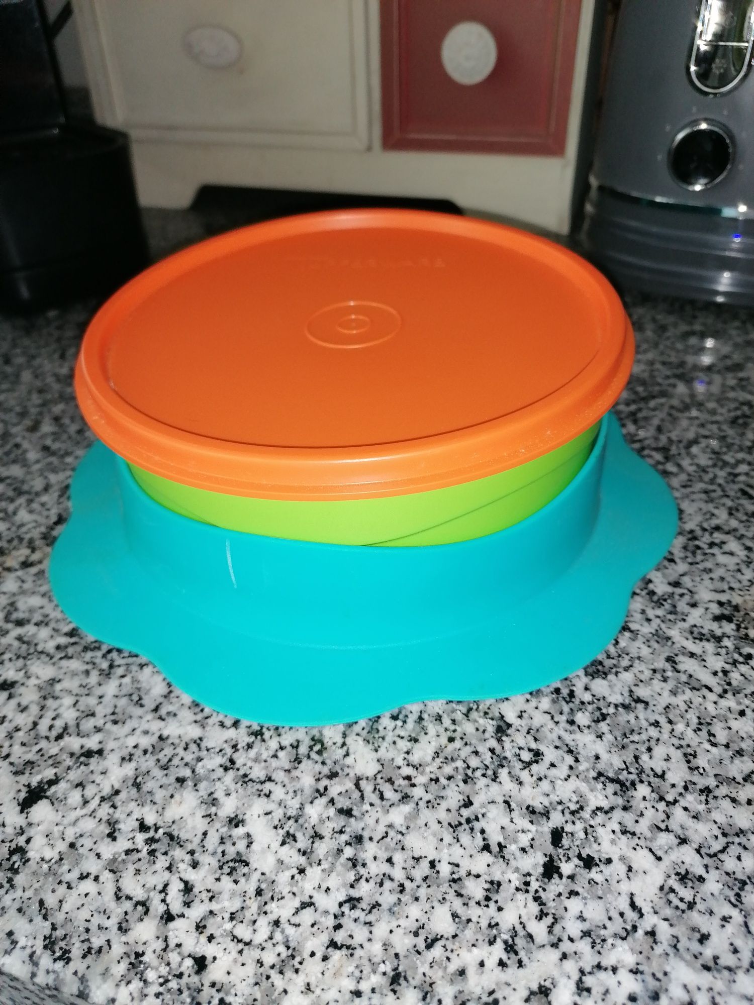 Prato de criança Tupperware