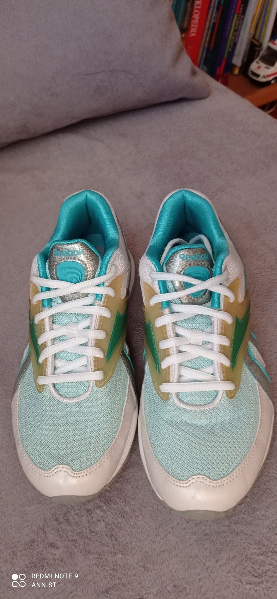 Reebok easytone reeinspire 37 do biegania