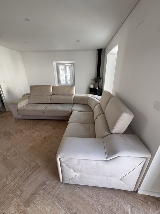 Vendo Sofa  costas e assentos reclinaveis com 2 anos