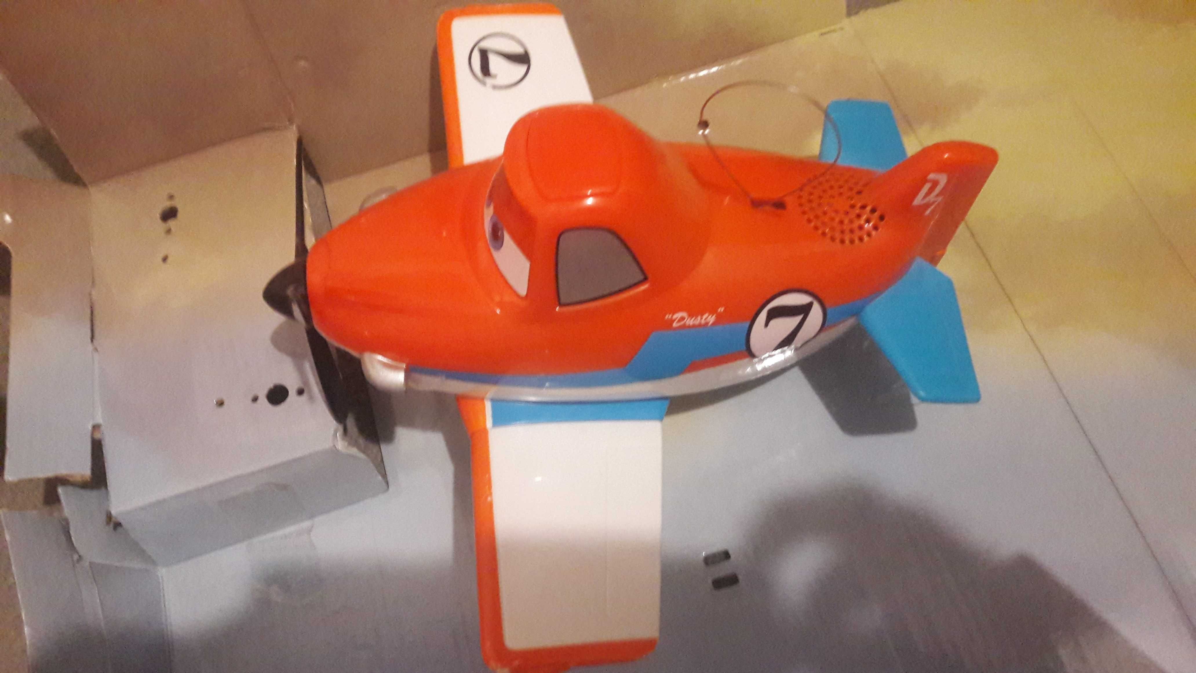 Zabawka, samolot interaktywny, jeździ