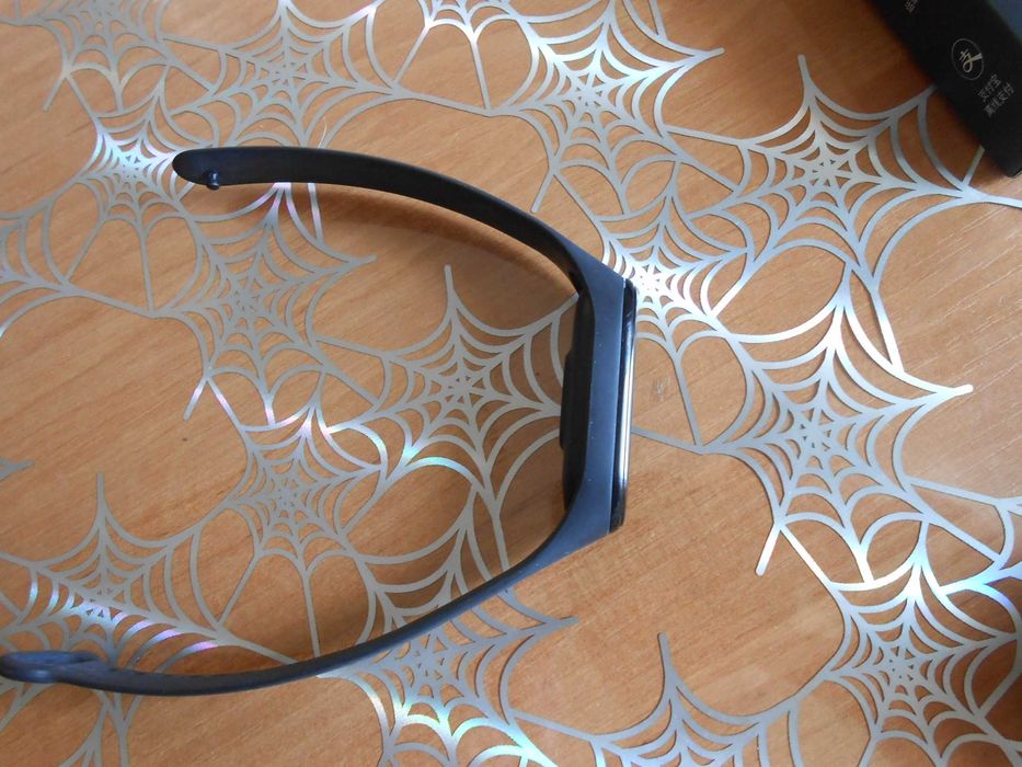 продам Фитнес-браслет Xiaomi Mi Band 4