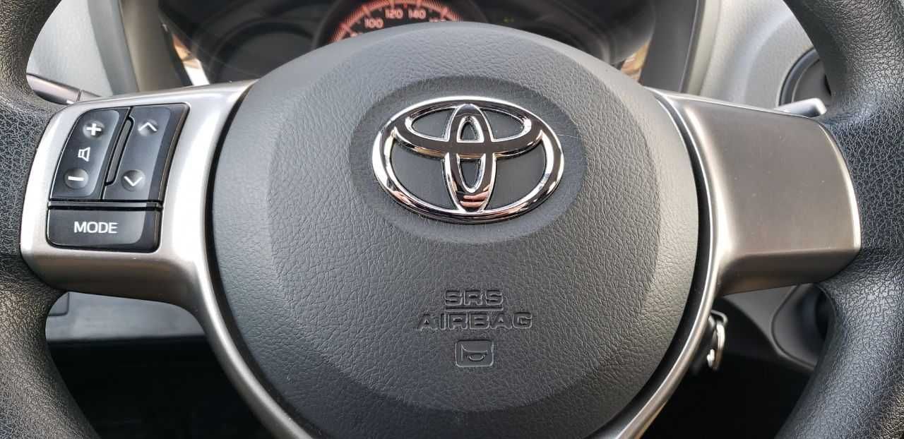Toyota Yaris  Авто для міста