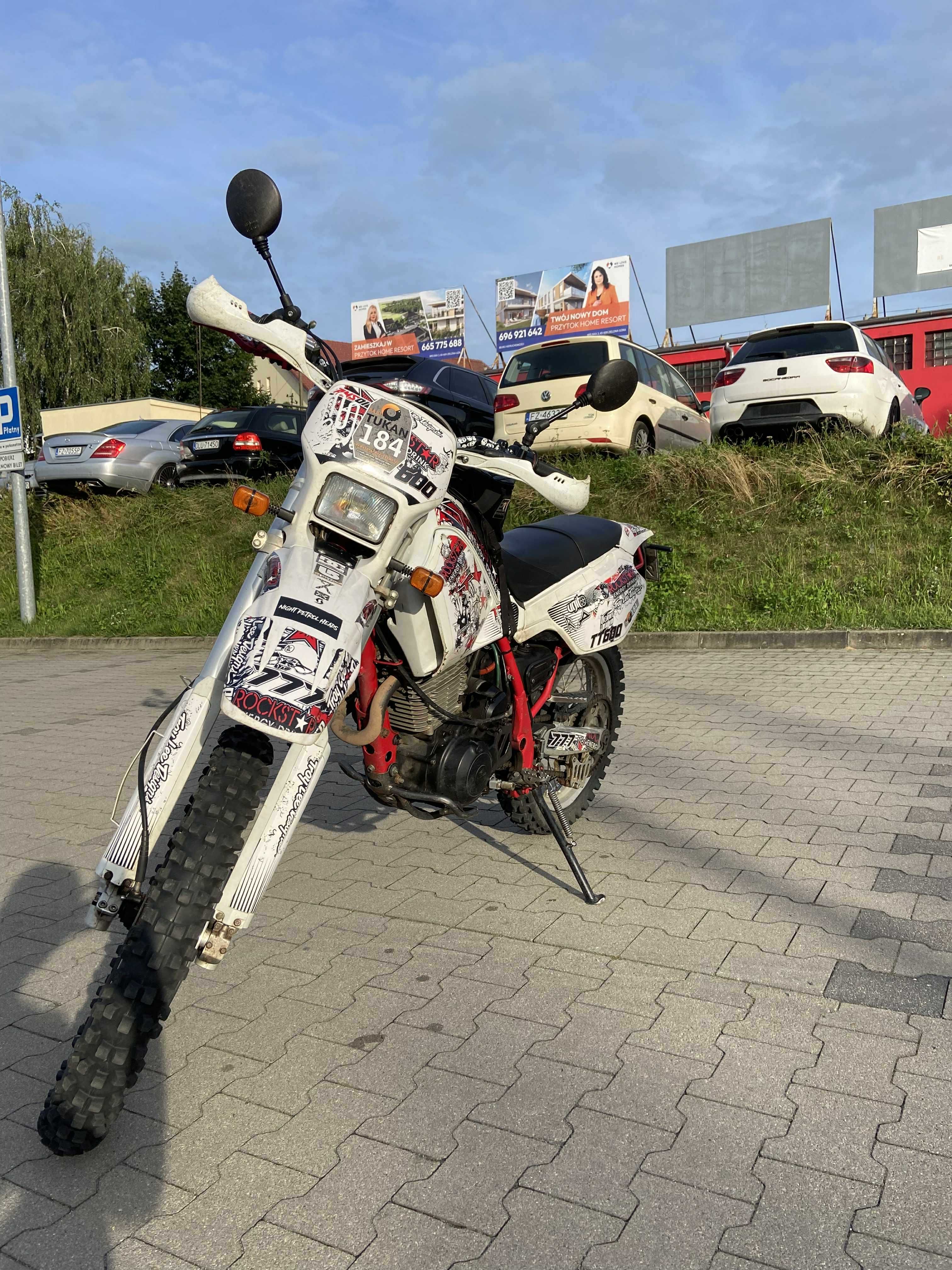 Yamaha TT600E Belgarda 2000r.