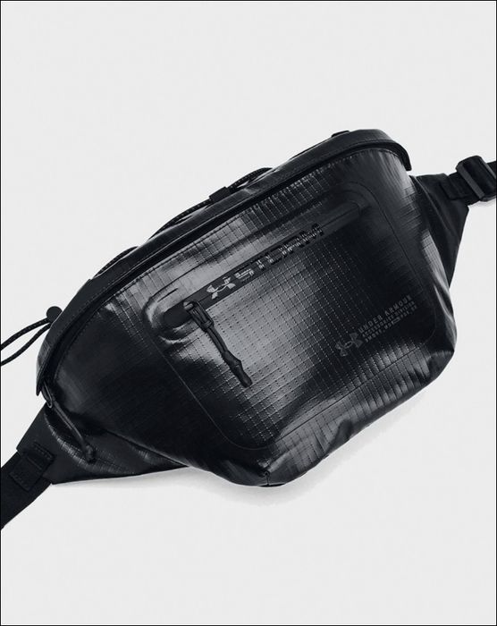 Сумка Under Armour UA Summit Waist Bag черная