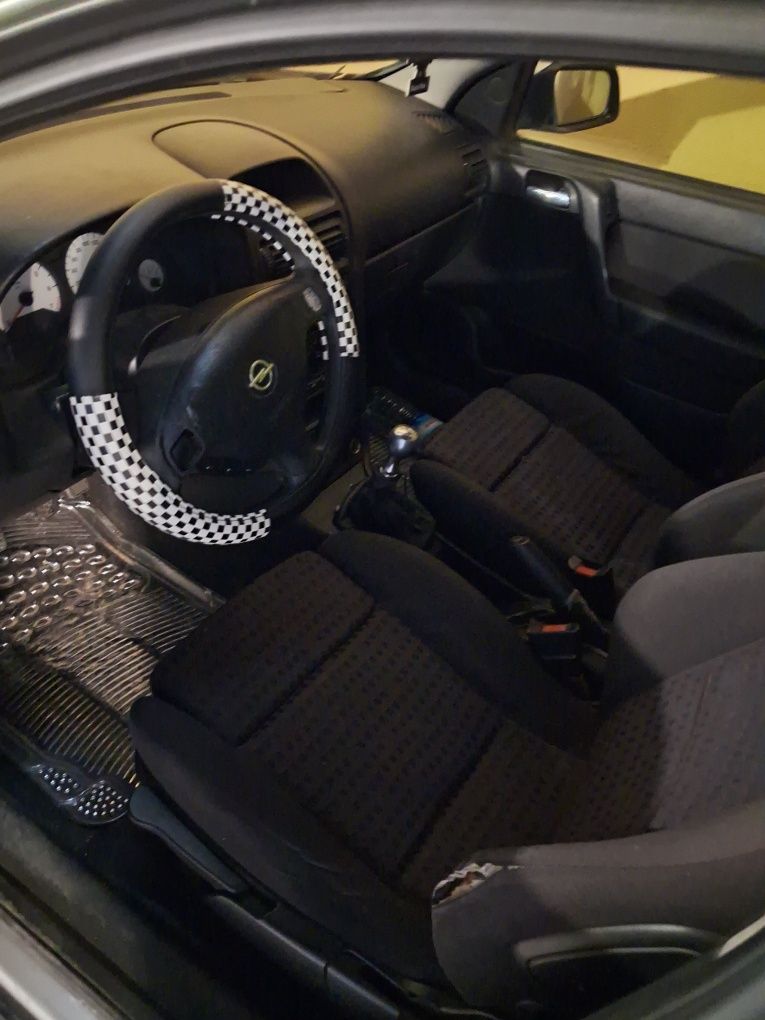 Opel astra 1.4 237 mil