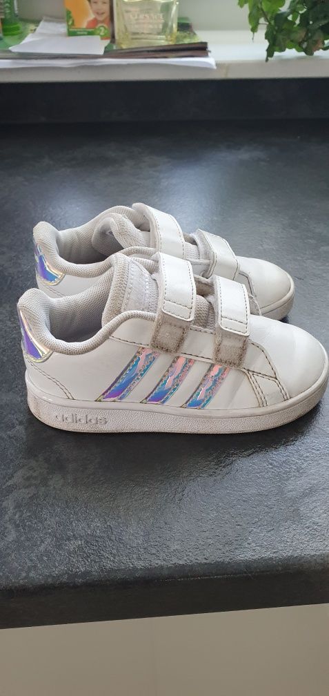 Buty adidas dla dziewczynki rozmiar 24