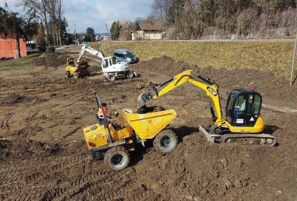 Roboty Prace ziemne ładowarka koparka wozidło minikoparka niwelacje