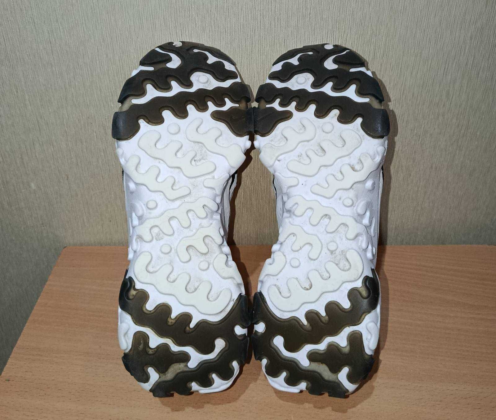 Кросiвки Nike 38 розмiру