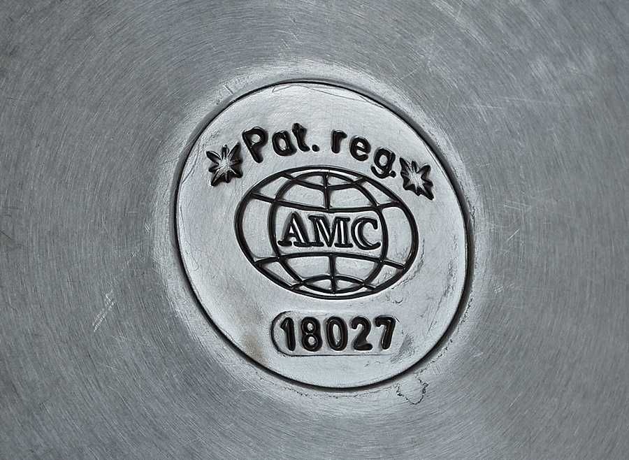Szwajcarski garnek AMC o poj. 2,3l z pokrywą