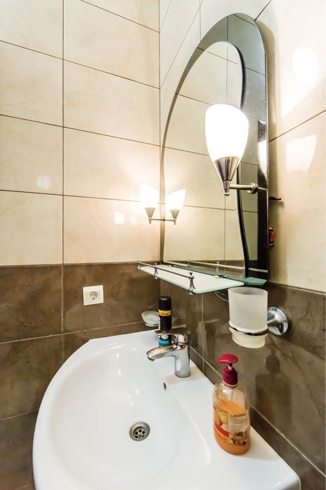 Свободна! 2-х квартира подобово МЕТРО Черниговская,Дарница