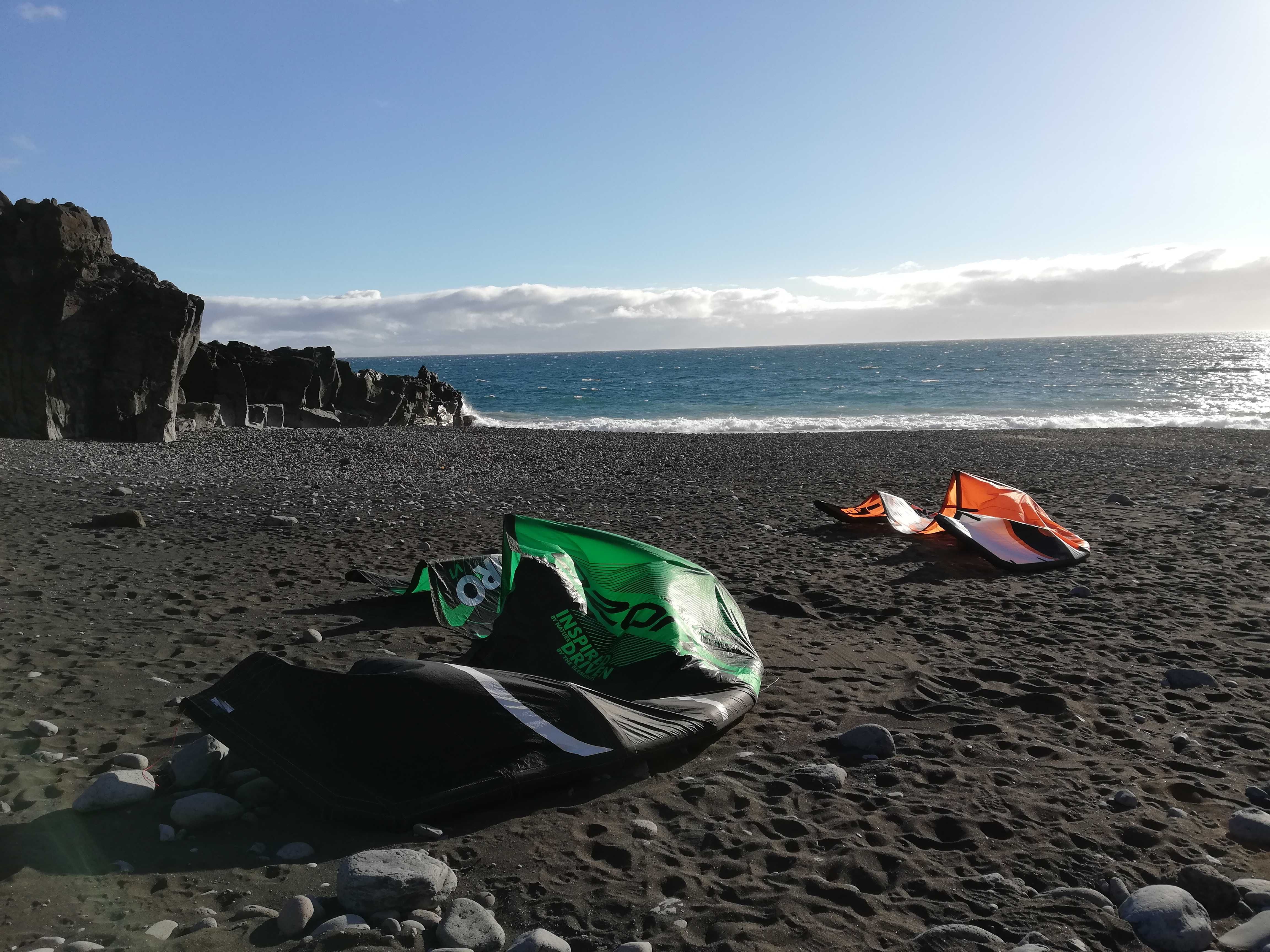 Kites ozone enduros 12mt v1 + 9mt v2 + barra + prancha  twintip rrd
