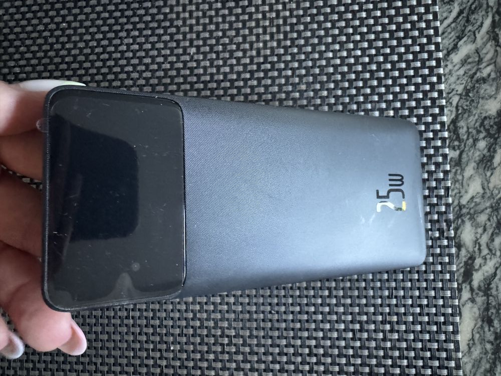 powerbank Baseus o pojemności 20 000 mAh