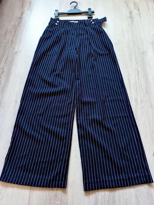 Spodnie z szerokimi nogawkami